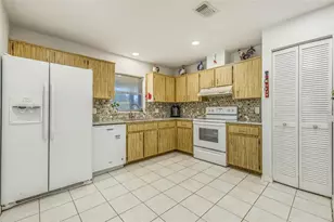 4655 Sturbridge Cir, Orlando, FL 32812 - Photo 22