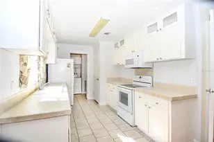 11642 Martell Ct, Leesburg, FL 34788 - Photo 8