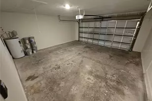 1640 Strathmore Cir, Mount Dora, FL 32757 - Photo 16