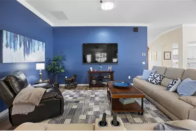 913 Soledad Way, The Villages, FL 32159 - Photo 6