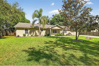130 N Johns Street, Mount Dora, FL 32757 - Photo 2