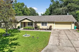 130 N Johns St, Mount Dora, FL 32757 - Photo 1