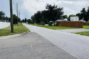 883 10th St, Clermont, FL 34711 - Photo 28