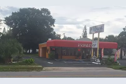 934 Dixon Boulevard, Cocoa, FL 32922 - Photo 2