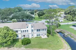 19201 Sandalwood Dr, Wildwood, FL 34785 - Photo 40