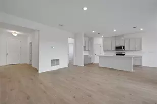 2866 Supermarine Rd, Tavares, FL 32778 - Photo 12