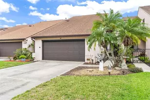 1097 Palm Harbor Dr, Leesburg, FL 34748 - Photo 2