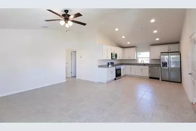 89 W Central Avenue, Webster, FL 33597 - Photo 8