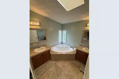 25704 Oak Alley, Leesburg, FL 34748 - Photo 14