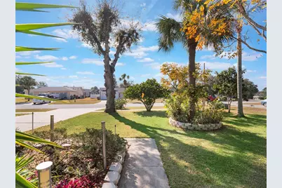 15729 Greater Groves Boulevard, Clermont, FL 34714 - Photo 4