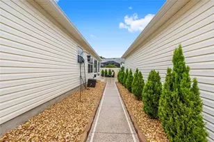 17720 SE 84th Peyton Ct, The Villages, FL 32162 - Photo 44