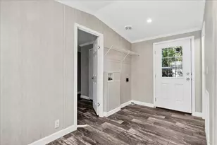 9404 Loras St, New Port Richey, FL 34654 - Photo 26