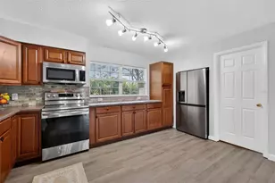 705 Mike Ave, Fruitland Park, FL 34731 - Photo 8