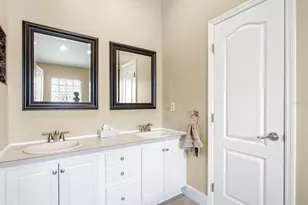 11519 Grand Bay Blvd, Clermont, FL 34711 - Photo 4