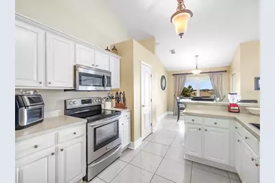 11519 Grand Bay Boulevard, Clermont, FL 34711 - Photo 10