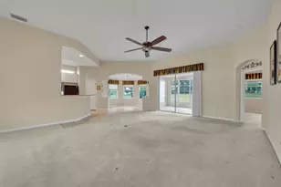5837 Bounty Cir, Tavares, FL 32778 - Photo 8