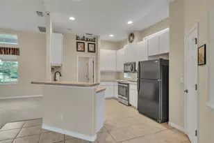 5837 Bounty Cir, Tavares, FL 32778 - Photo 18