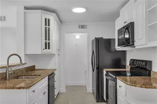 2130 Cascades Blvd, Kissimmee, FL 34741 - Photo 14