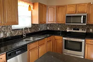 917 Camino Del Rey Dr, Lady Lake, FL 32159 - Photo 14