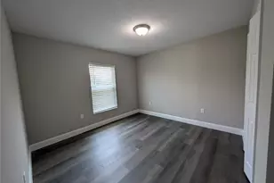 1225 Vanderway Ln, Lady Lake, FL 32159 - Photo 4