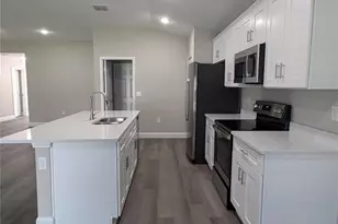 1225 Vanderway Ln, Lady Lake, FL 32159 - Photo 2