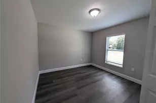 195 Kroll Ln, Lady Lake, FL 32159 - Photo 12