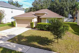 2339 Foxtree Rd, Tavares, FL 32778 - Photo 32