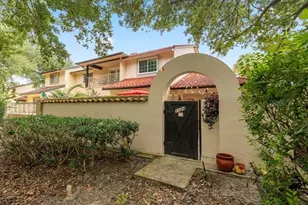 1124 Avenida De Las Casas, Lady Lake, FL 32159 - Photo 34