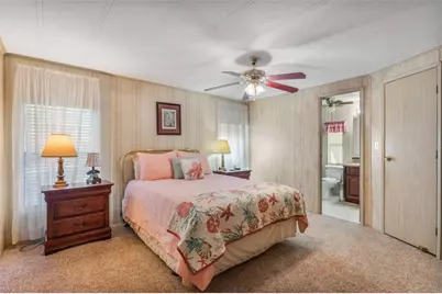 28550 Helena Run Drive, Leesburg, FL 34748 - Photo 16