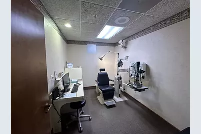 640 S Lake Street, Leesburg, FL 34748 - Photo 8