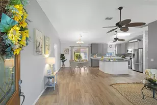 2109 Suarez Ct, The Villages, FL 32159 - Photo 4