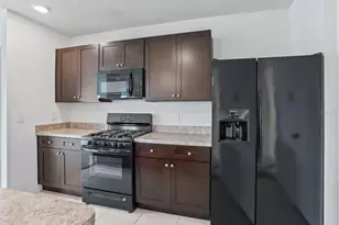 9768 Pepper Tree Trl, Wildwood, FL 34785 - Photo 12