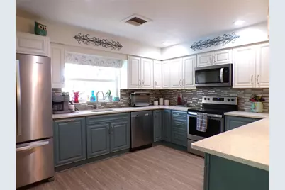 11418 Cypress Drive, Clermont, FL 34711 - Photo 12