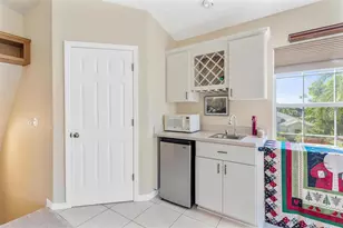 5486 Bounty Cir, Tavares, FL 32778 - Photo 32