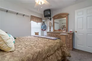 698 Lake Clark Pl, Lakeland, FL 33813 - Photo 14