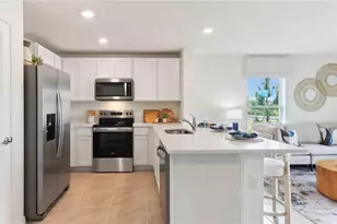 8415 Gower Trl, Wildwood, FL 34785 - Photo 6