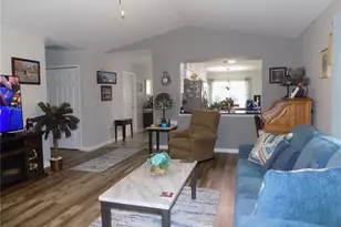 1563 Grove Ct, Tavares, FL 32778 - Photo 8