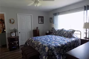 1563 Grove Ct, Tavares, FL 32778 - Photo 10