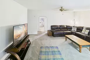 19651 SE 92nd Pl, Ocklawaha, FL 32179 - Photo 10