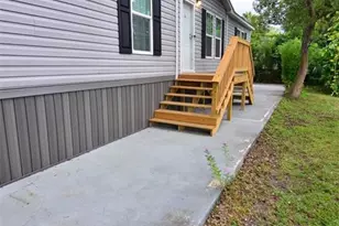 515 Twin Lakes Cir, Lakeland, FL 33815 - Photo 4