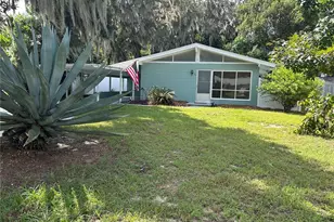 102 E Pendleton Ave, Eustis, FL 32726 - Photo 4