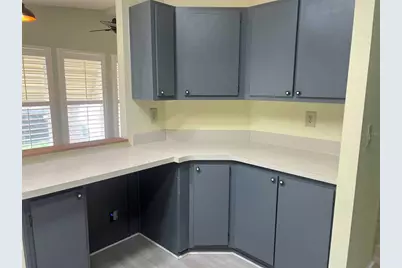 1617 Hilton Head Boulevard, Lady Lake, FL 32159 - Photo 8