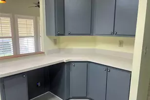 1617 Hilton Head Blvd, Lady Lake, FL 32159 - Photo 8