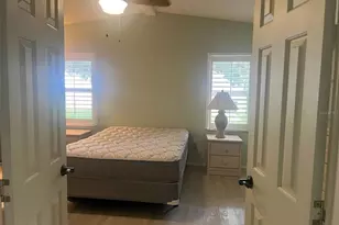 1617 Hilton Head Blvd, Lady Lake, FL 32159 - Photo 10