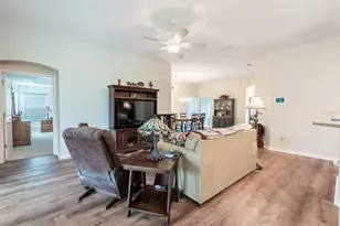 3009 Olenda Dr, The Villages, FL 32163 - Photo 4