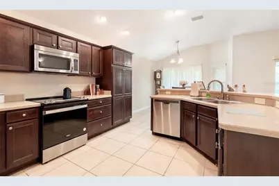 3009 Olenda Drive, The Villages, FL 32163 - Photo 8