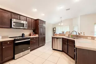 3009 Olenda Dr, The Villages, FL 32163 - Photo 8