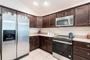 3009 Olenda Dr, The Villages, FL 32163 - Photo 10