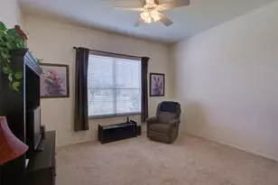 25301 Forest Oak Ct, Leesburg, FL 34748 - Photo 16