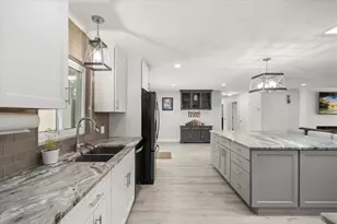 1210 E Caroline St, Tavares, FL 32778 - Photo 14